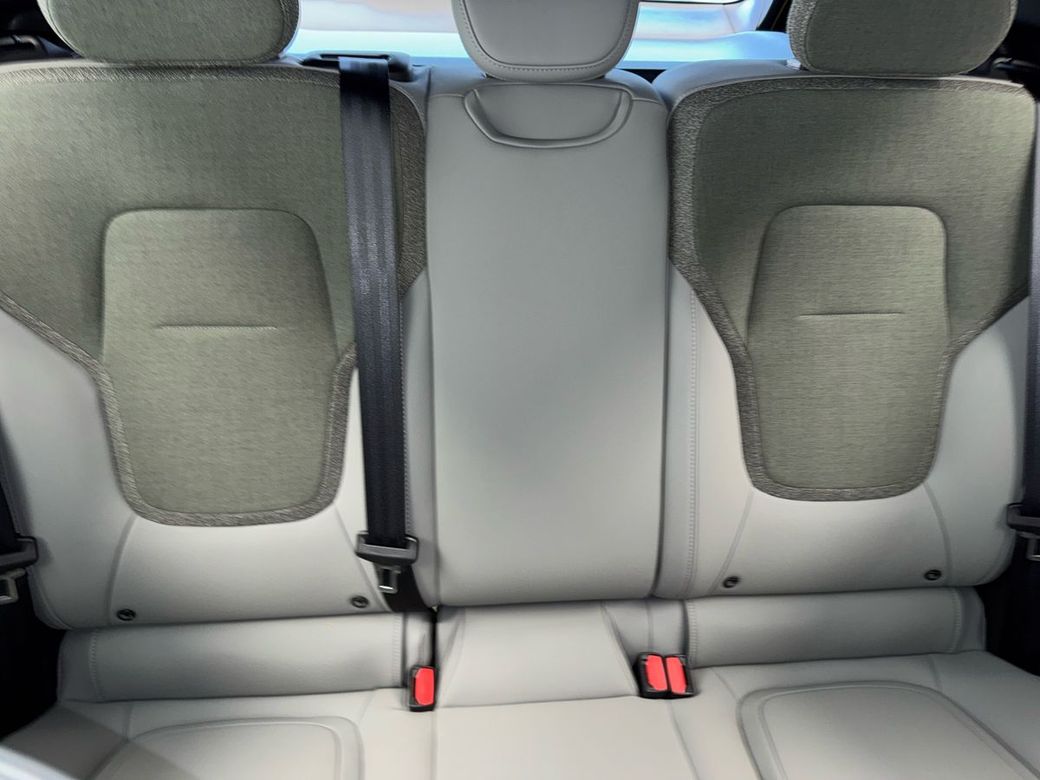 2025 Volvo EX30