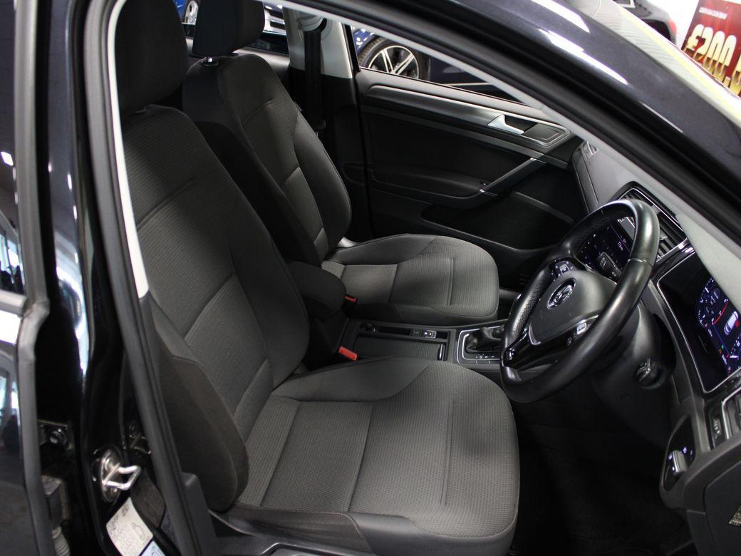 2019 Volkswagen Golf