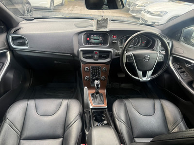 2019 Volvo V40