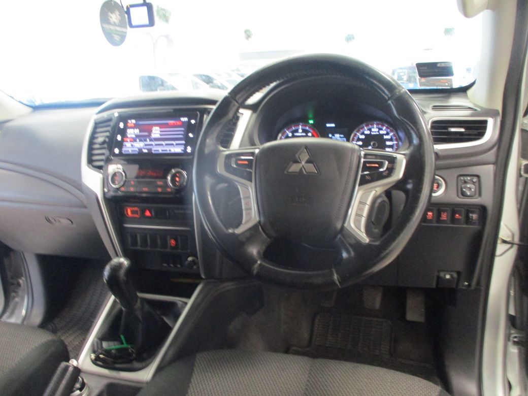 2020 Mitsubishi L200