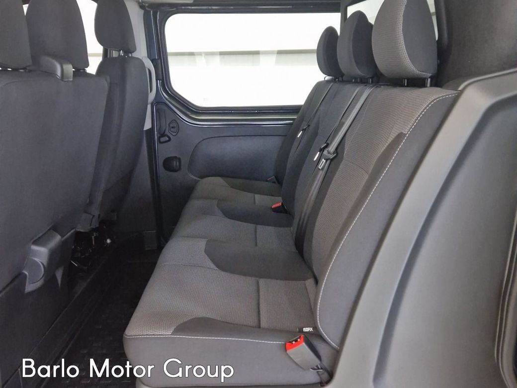 2023 Nissan Primastar