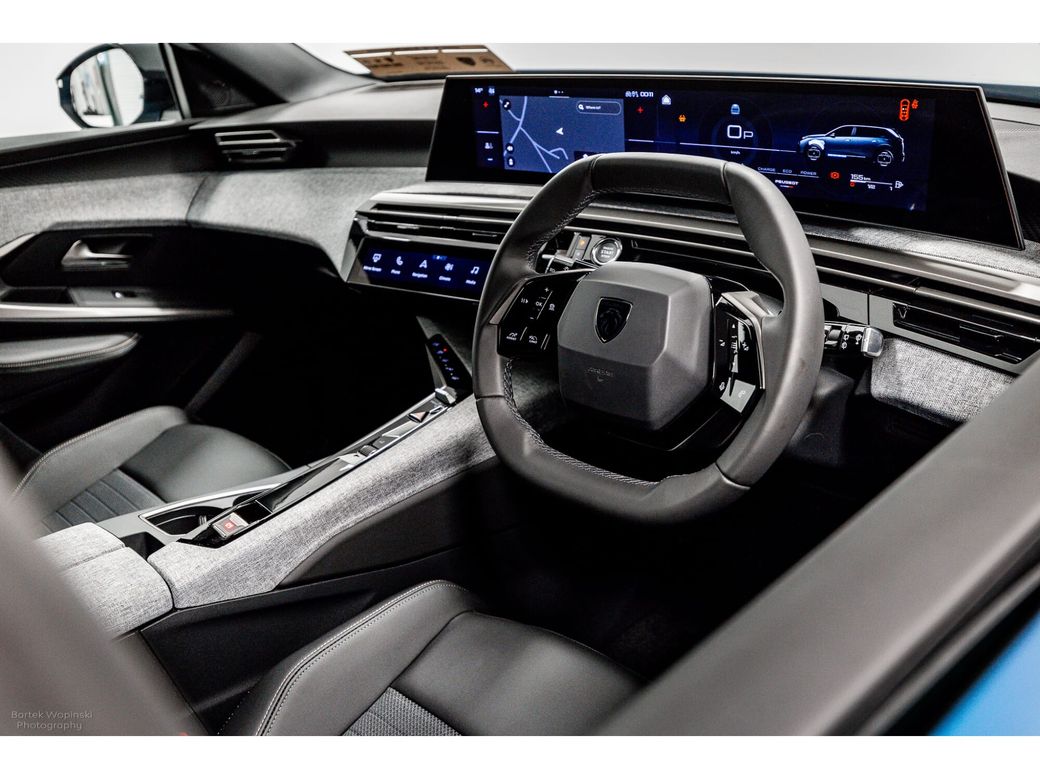 2025 Peugeot 5008