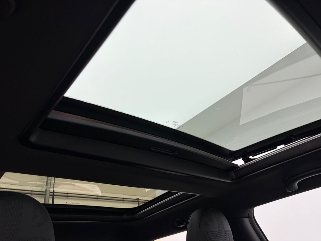 2024 Mini Hatch