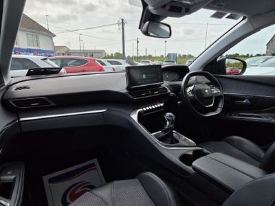 2022 Peugeot 5008