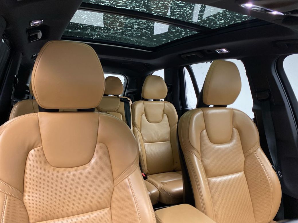 2022 Volvo XC90