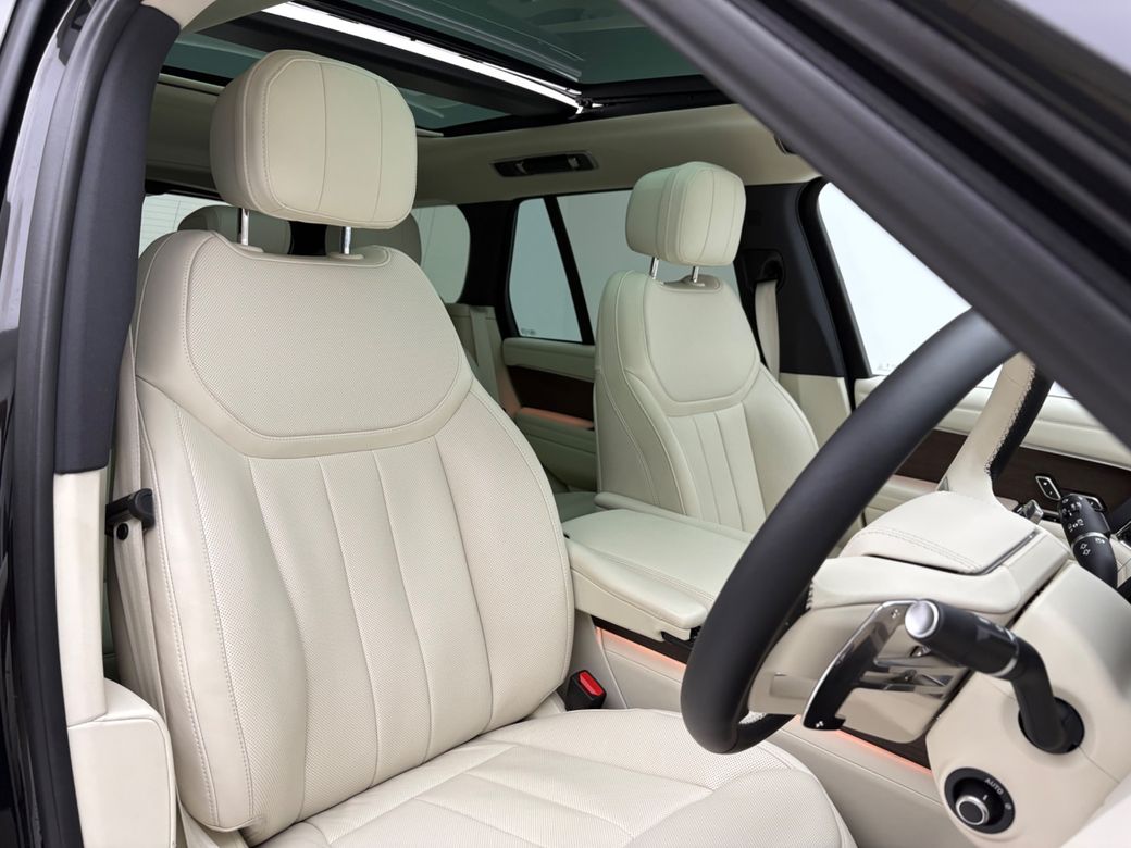 2025 Land Rover Range Rover