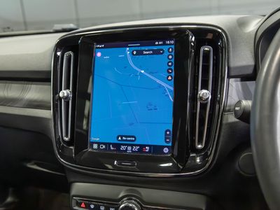 2022 Volvo XC40