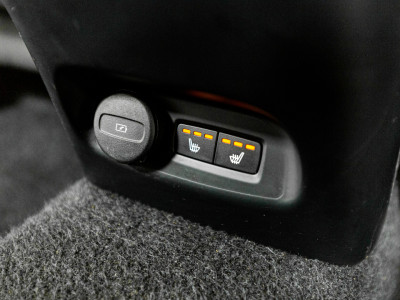 2023 Volvo C40