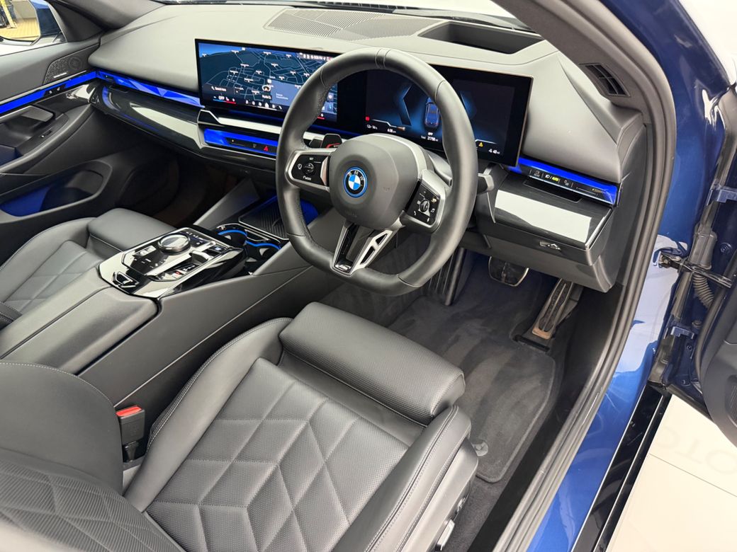 2024 BMW i5