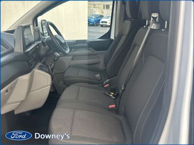 2024 Ford Transit Custom