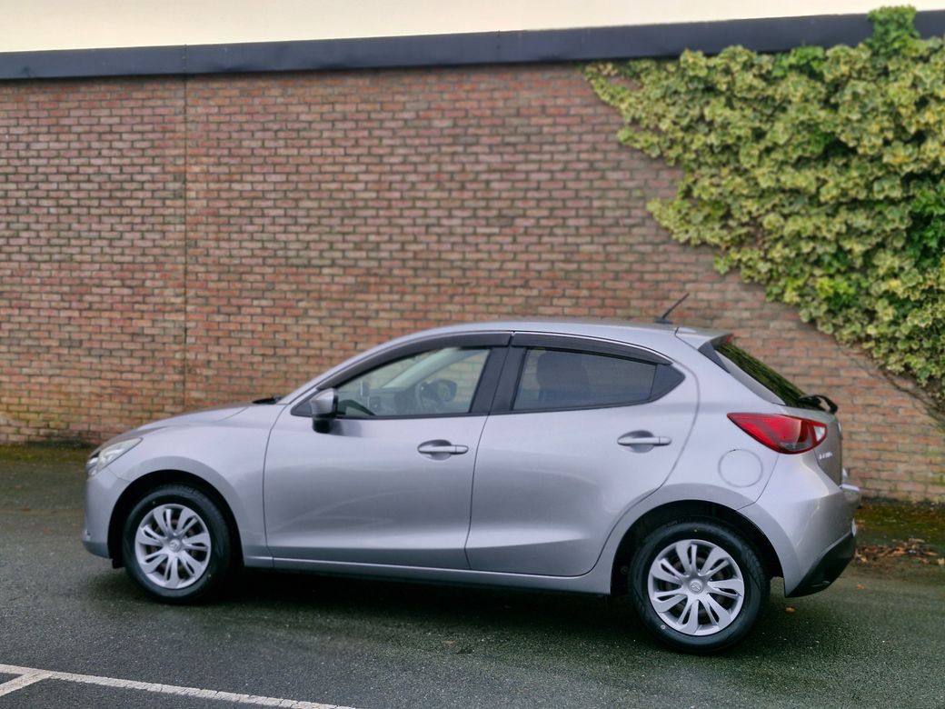 2016 Mazda Demio