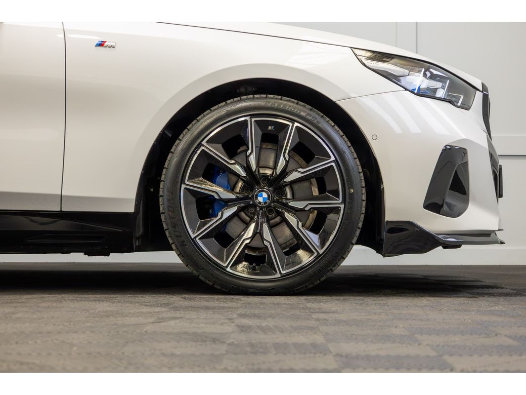 2024 BMW 5 Series