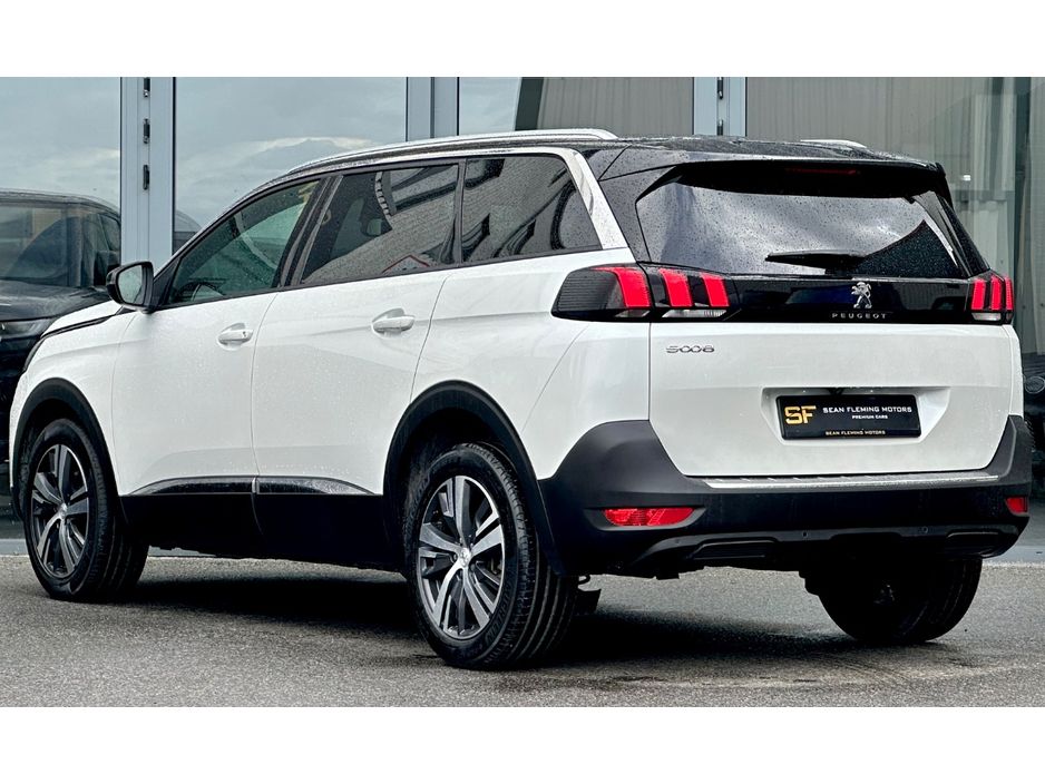 2024 Peugeot 5008