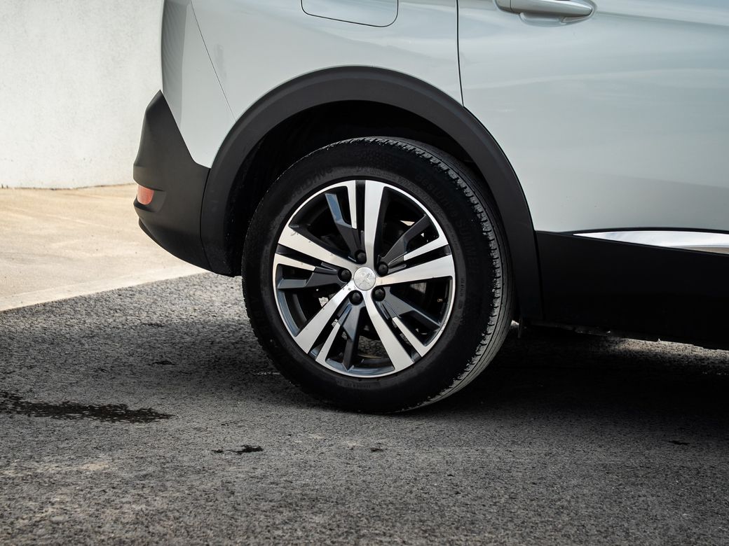 2024 Peugeot 5008
