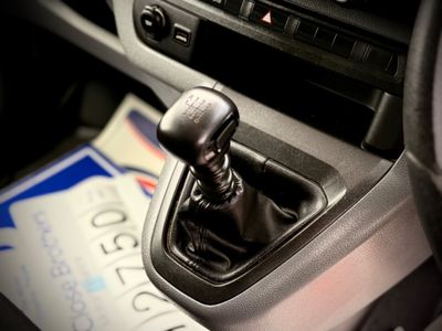 2022 Peugeot Expert