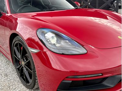 2021 Porsche Cayman