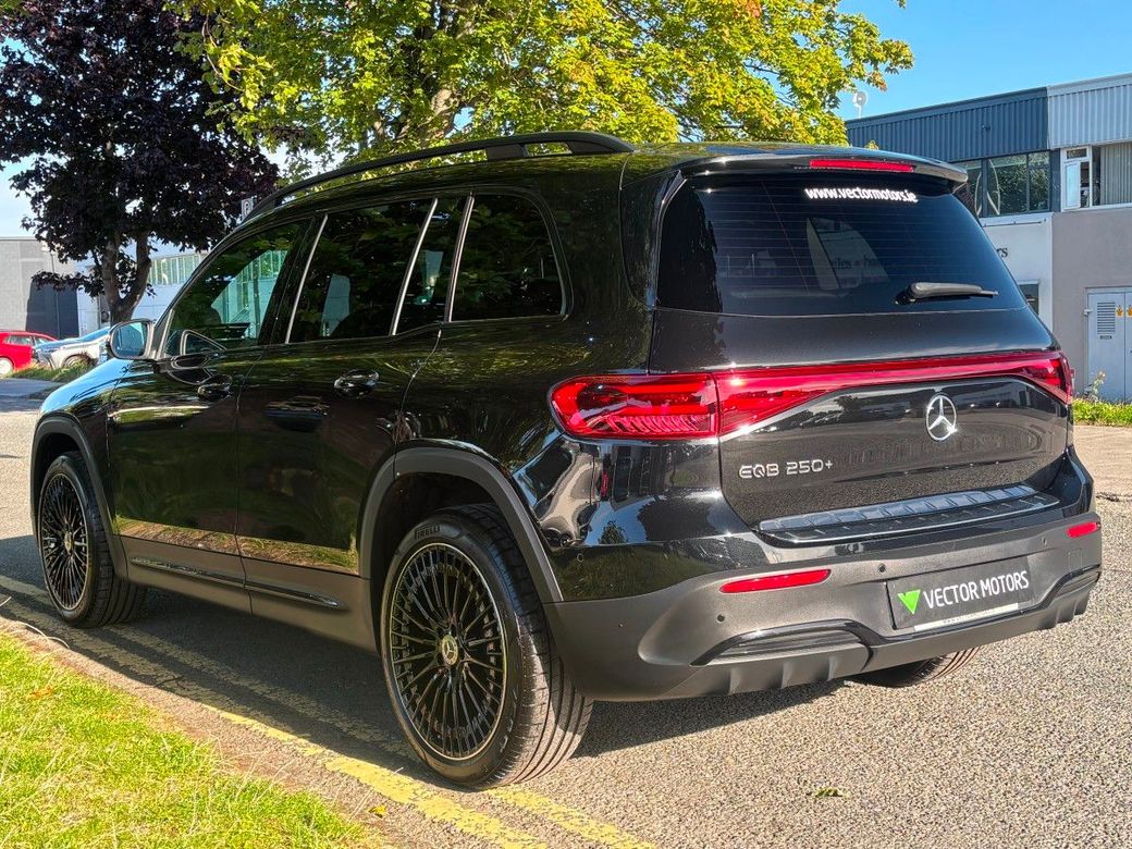 2025 Mercedes-Benz EQB