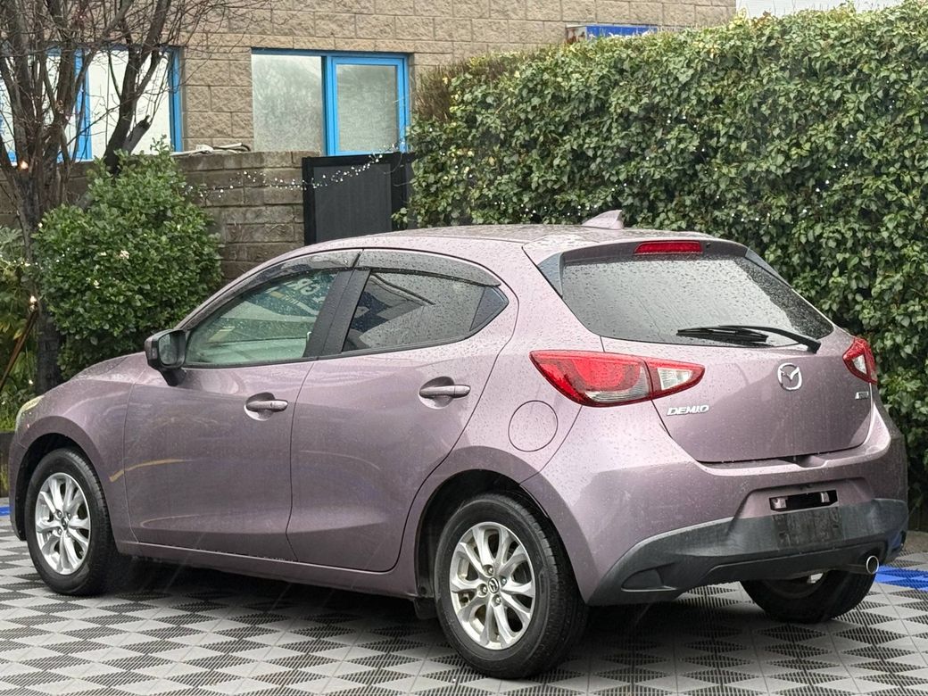 2016 Mazda Demio