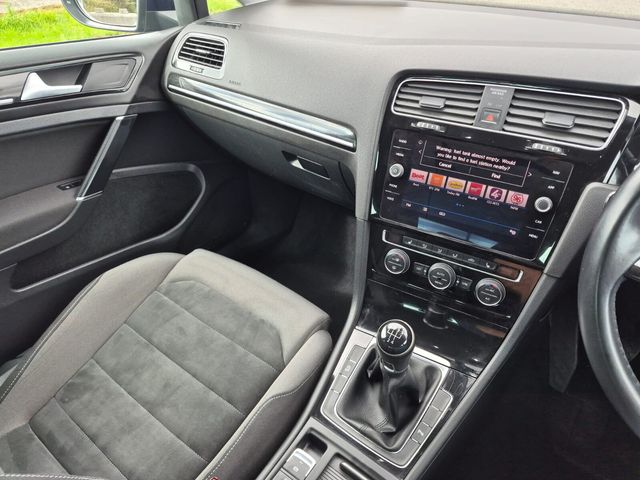 2018 Volkswagen Golf