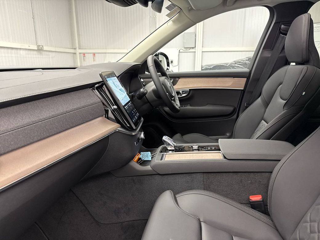 2025 Volvo XC90