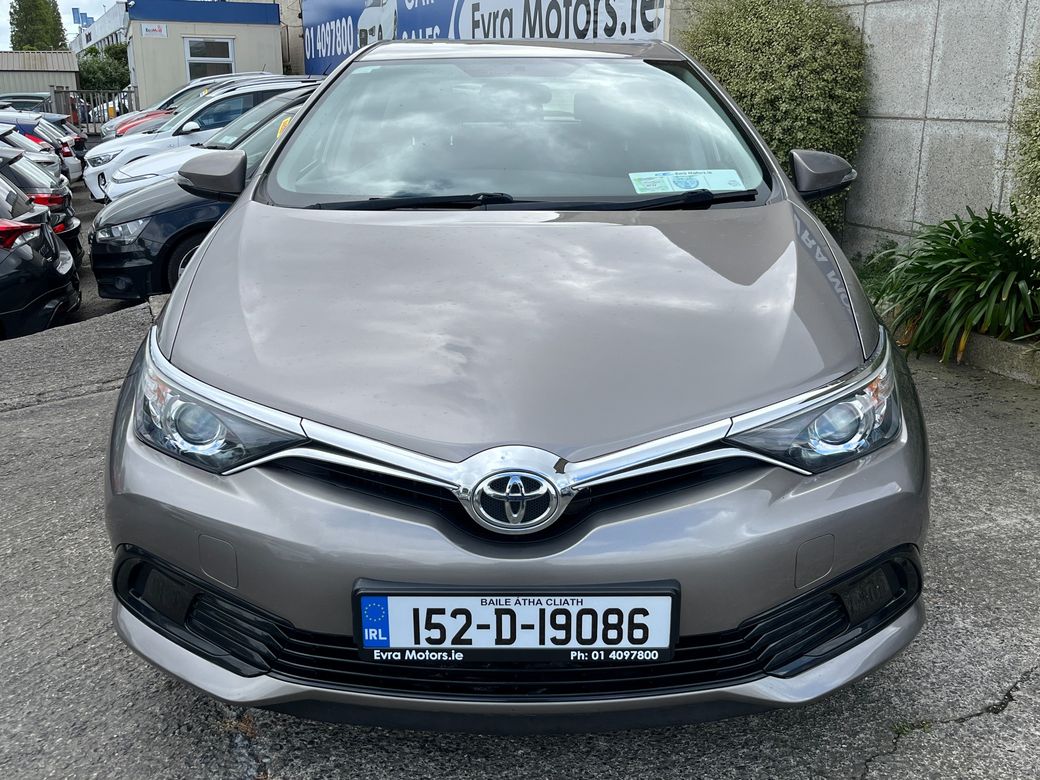 2015 Toyota Auris