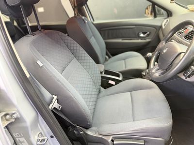 2011 Renault Scenic