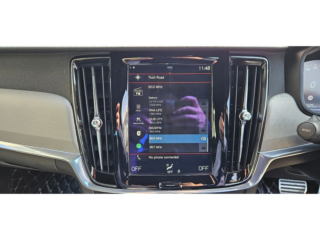 2017 Volvo S90