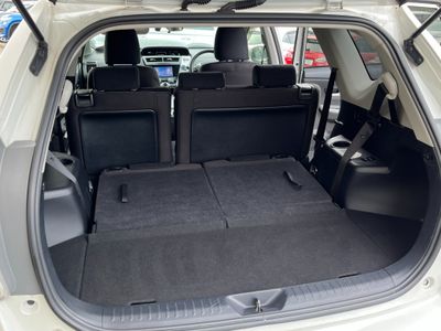 2018 Toyota Prius Alpha