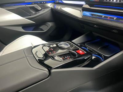 2025 BMW M5