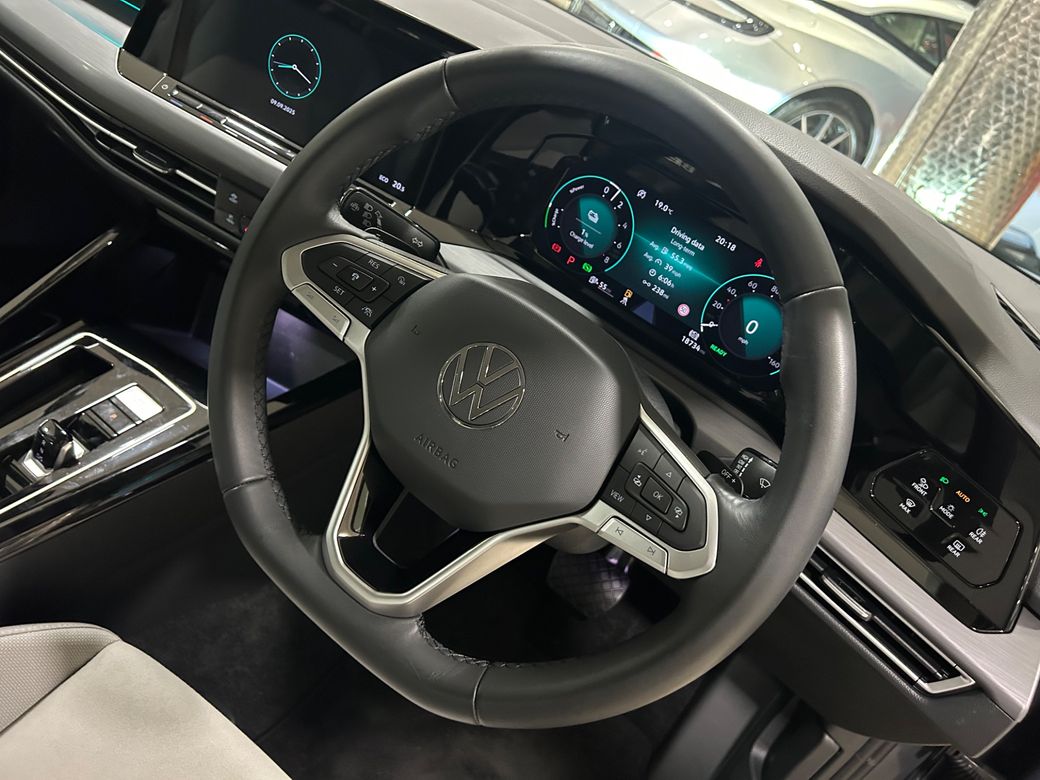 2024 Volkswagen Golf