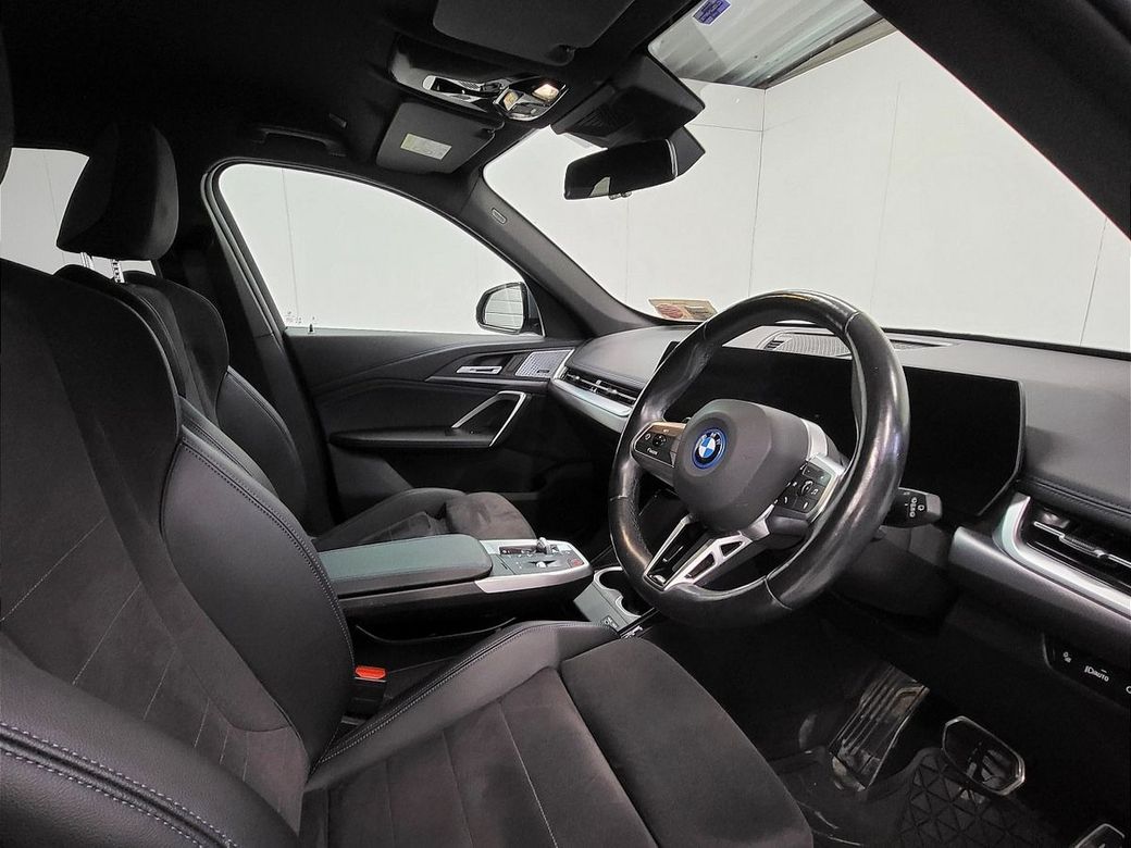 2023 BMW X1