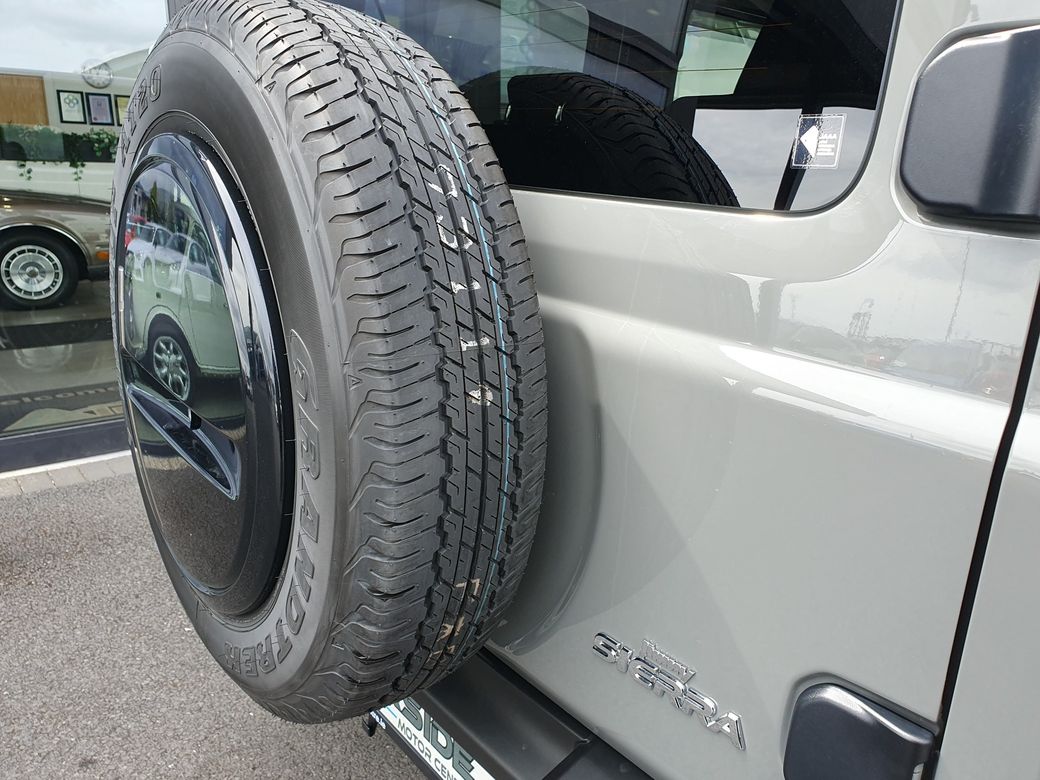 2024 Suzuki Jimny