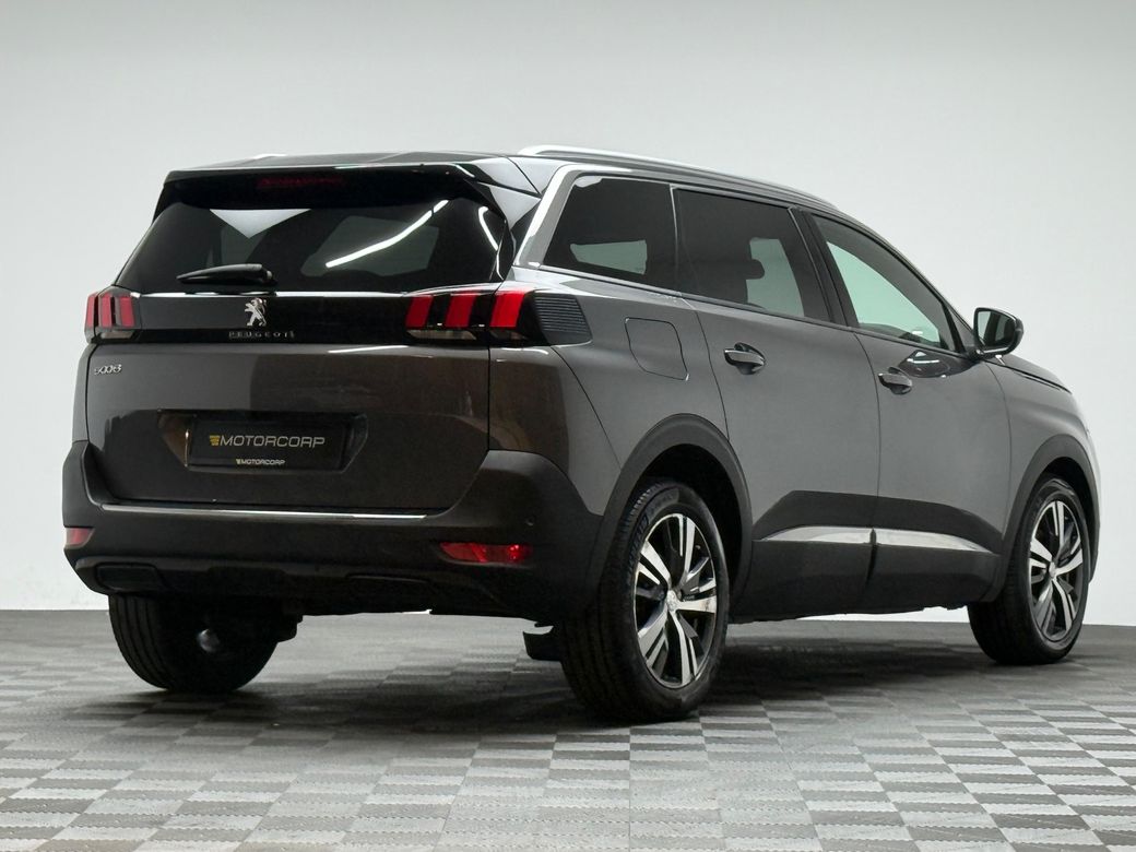 2023 Peugeot 5008