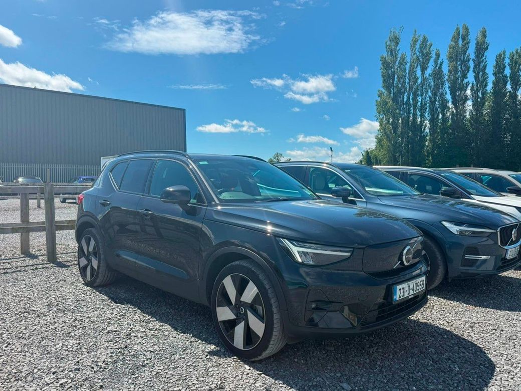2023 Volvo XC40