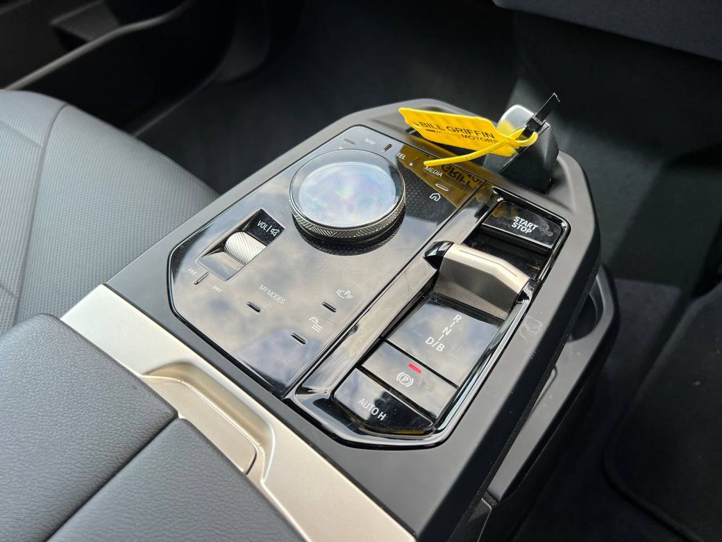 2022 BMW iX