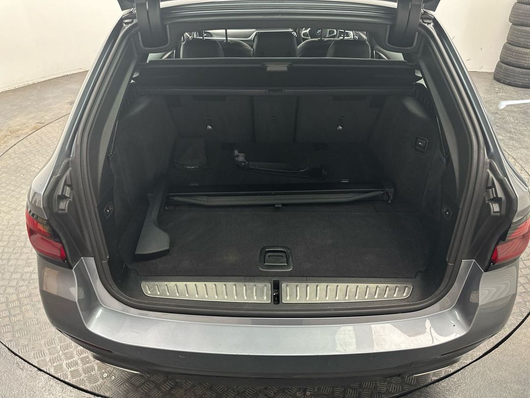 2021 BMW 5 Series