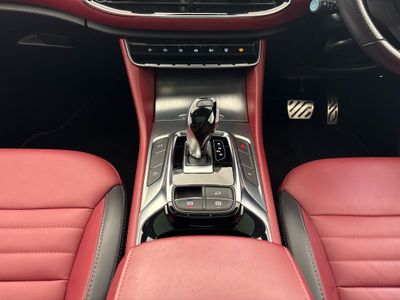 2023 MG HS
