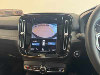 2022 Volvo XC40
