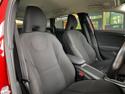 2015 Volvo V40