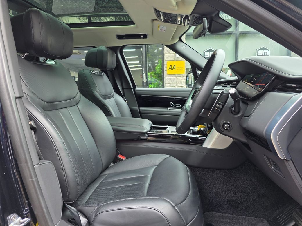 2025 Land Rover Range Rover