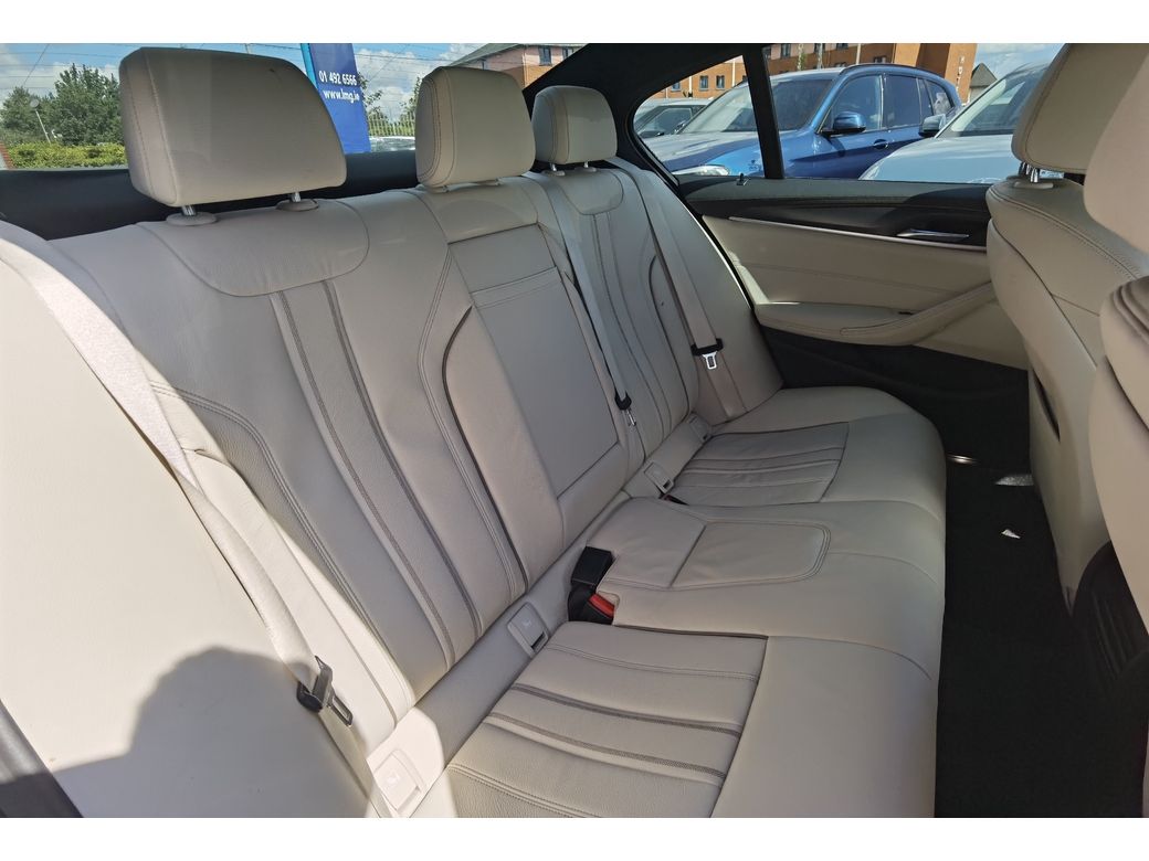 2022 BMW 5 Series