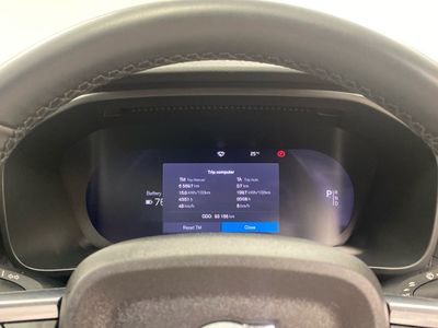 2023 Volvo XC40