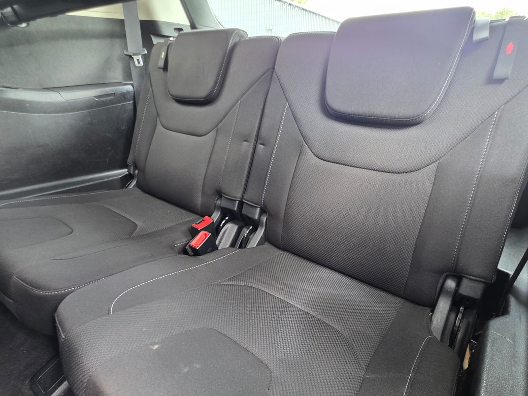 2020 Ford S-Max