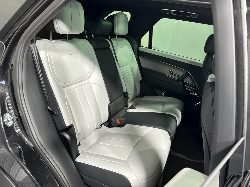 2026 Land Rover Range Rover Sport