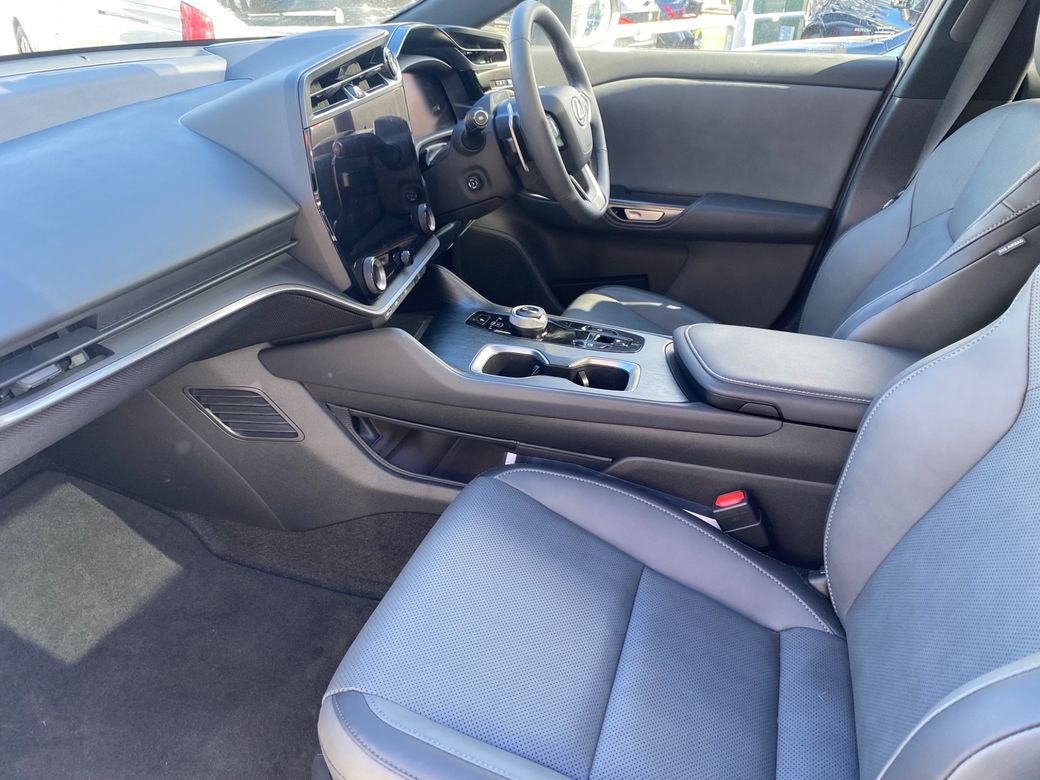 2025 Lexus RZ