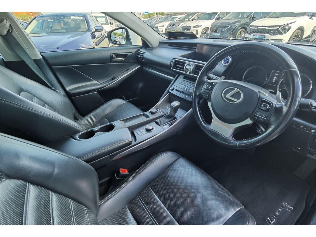2019 Lexus IS
