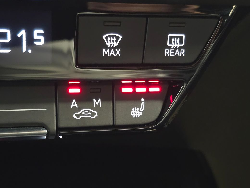 2022 Audi Q4