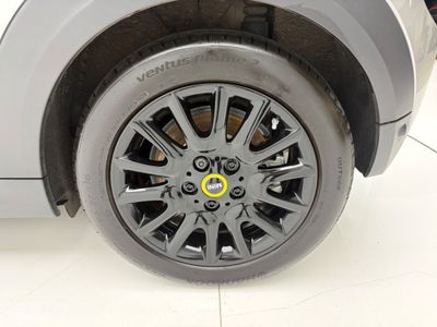2023 Mini Hatch
