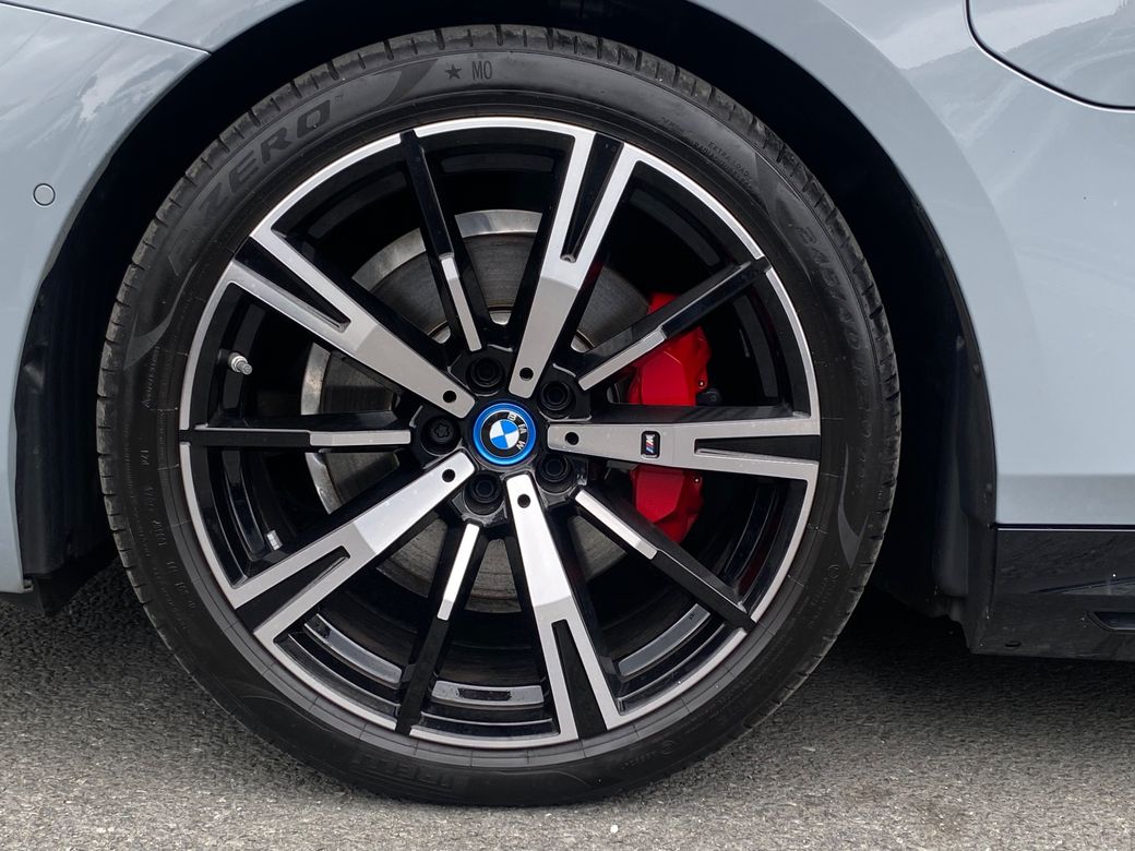 2025 BMW 5 Series