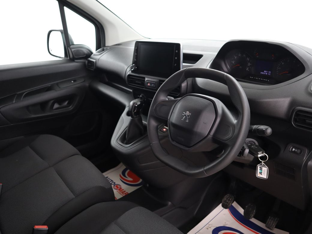 2021 Peugeot Partner